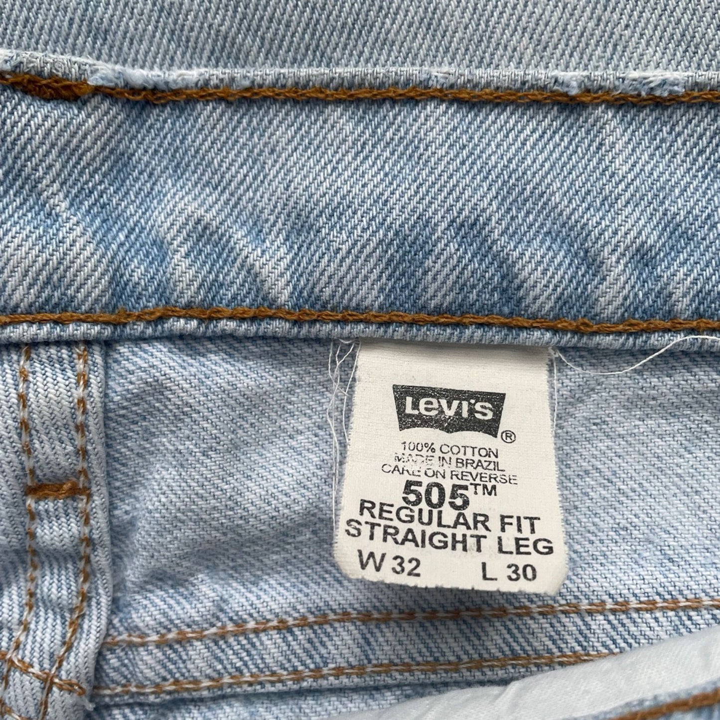 90s/Y2K Light Wash and Distressed Levi 505s
