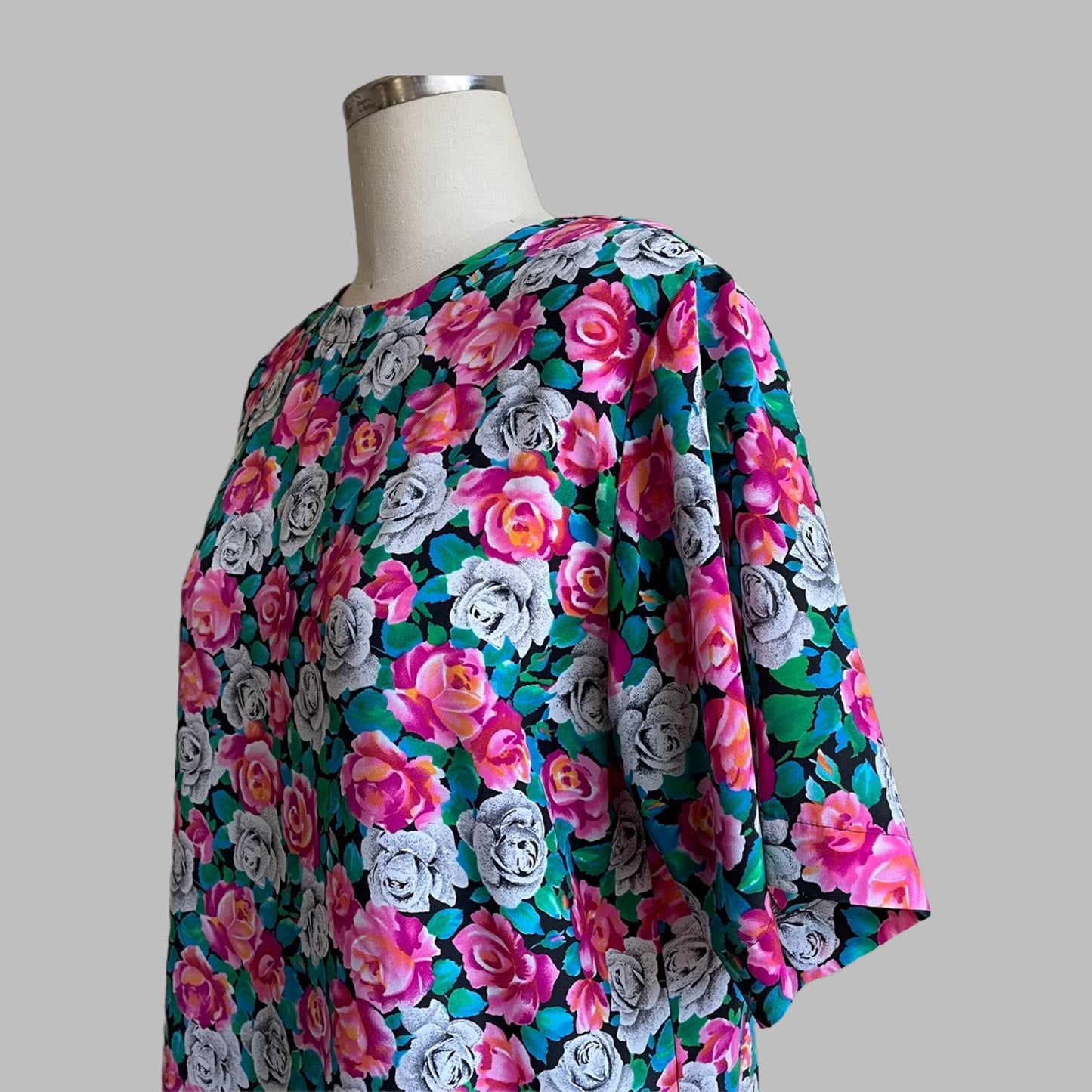 80s Multicolor Floral Short Sleeve Top