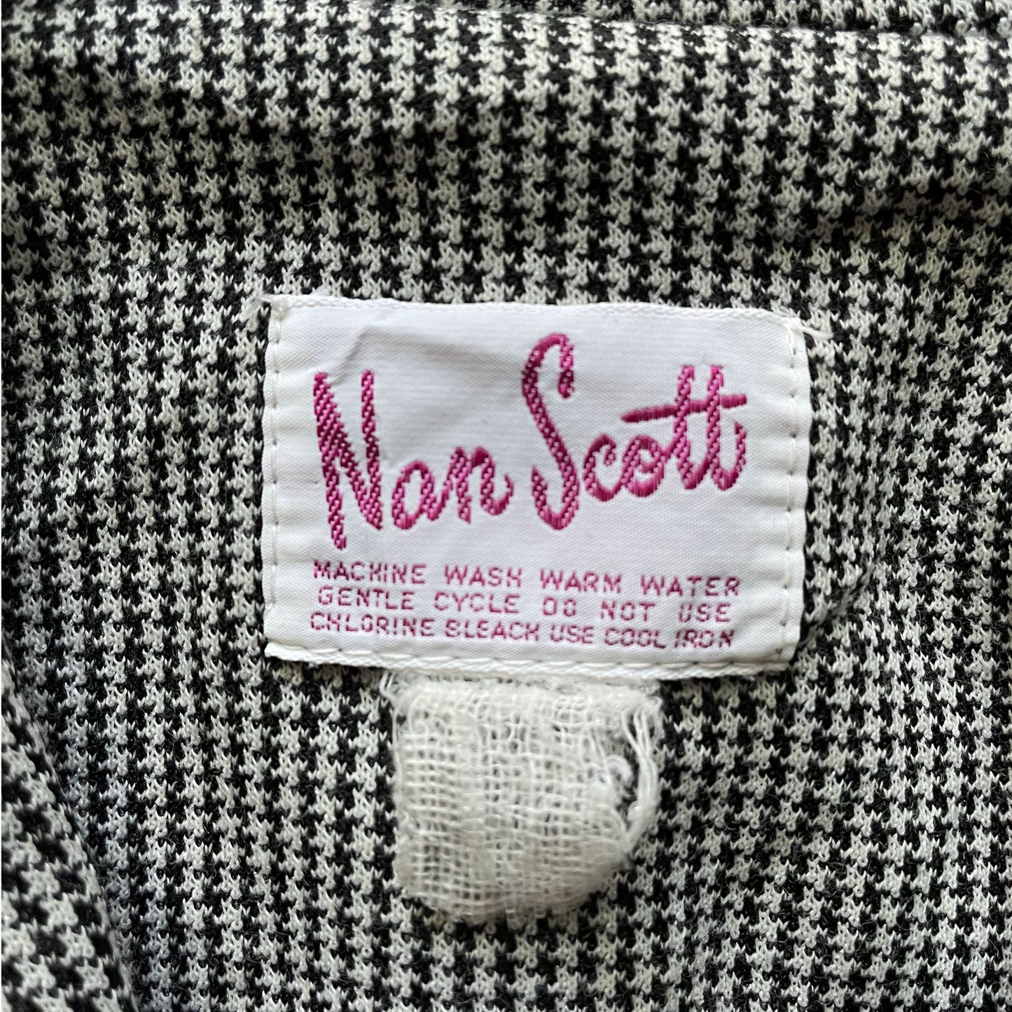 70s Black and White Houndstooth Blazer