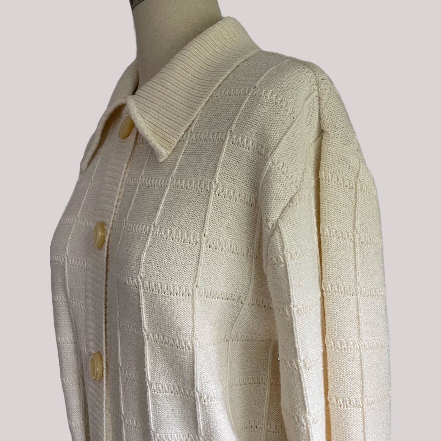 60s/70s Beige Collared Knit Cardigan