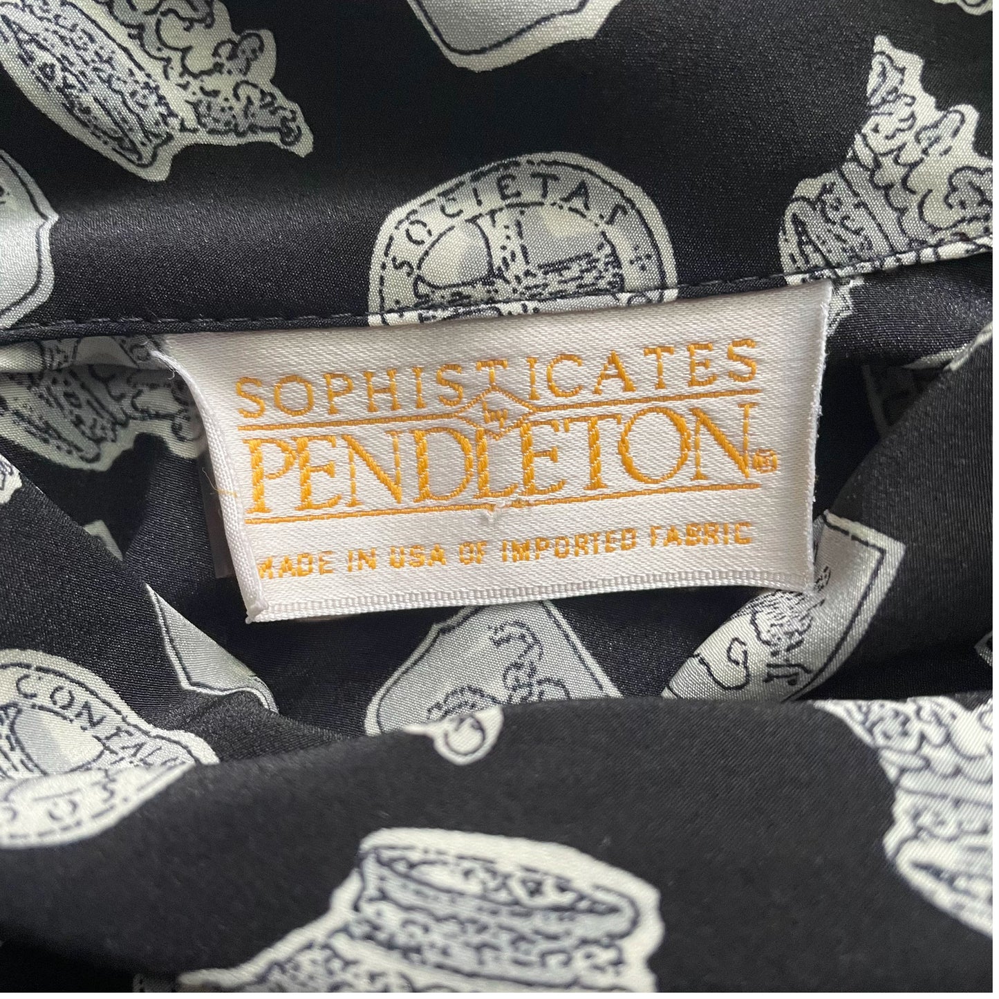 80s Heraldic Print Secretary Top