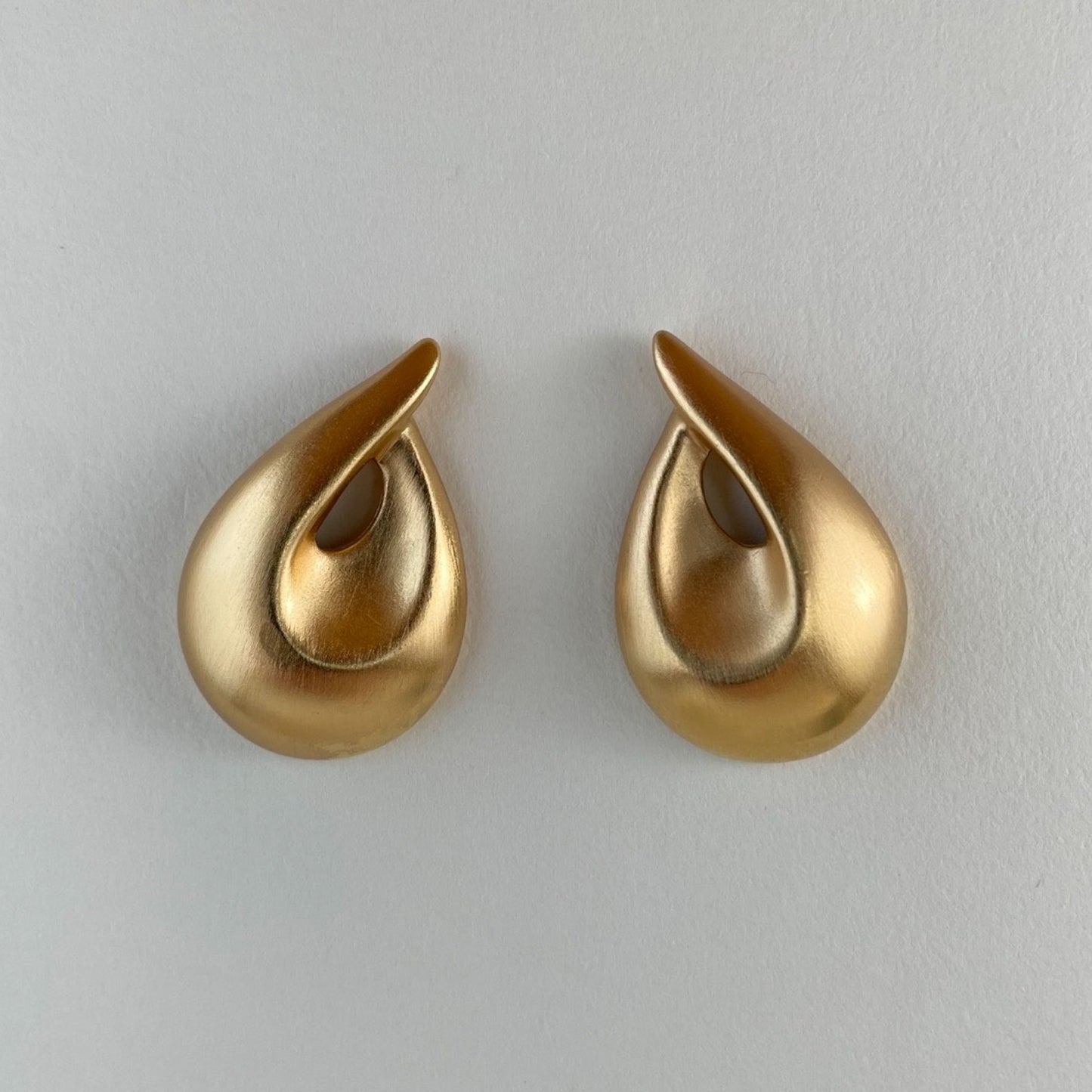 90s Monet Matte Gold Tone Tear Stud Earrings