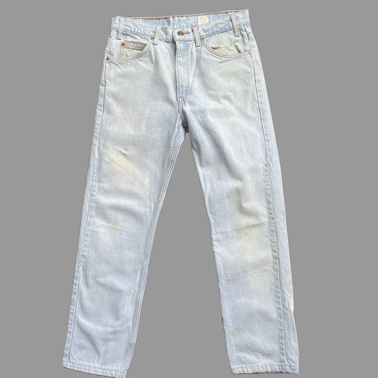 90s/Y2K Light Wash and Distressed Levi 505s