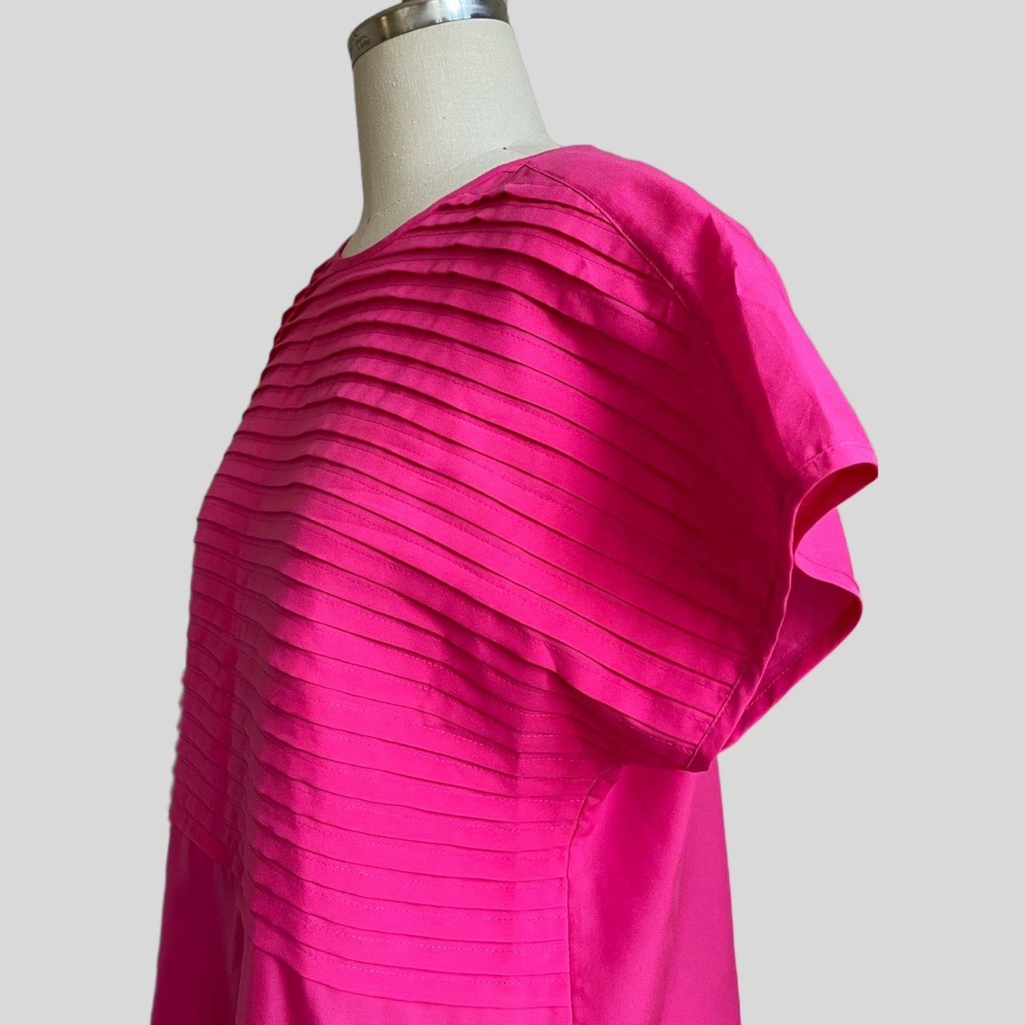 80s Fuchsia Pink Pleated  Short Sleeve Top
