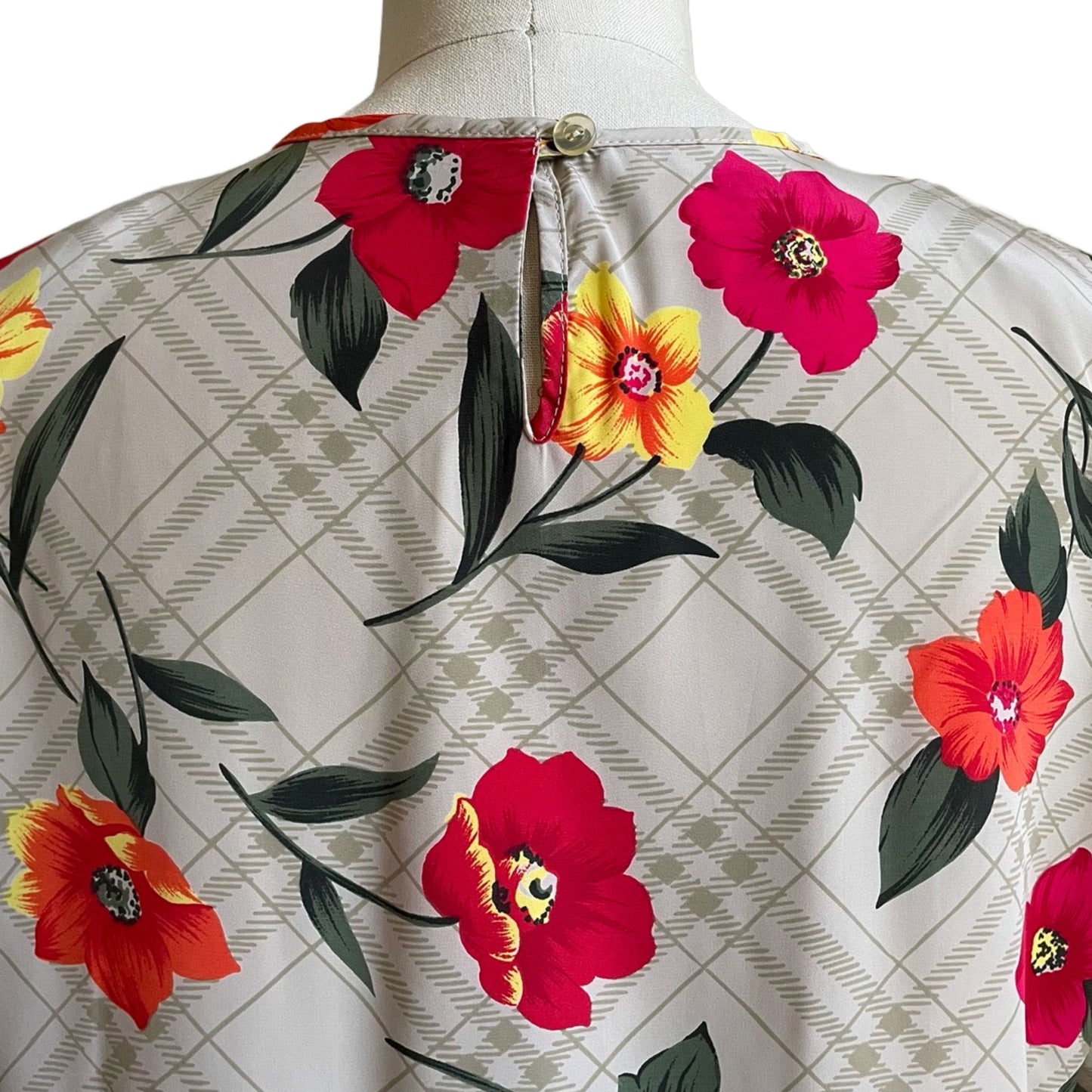 80s|90s Plaid and Floral Short Sleeve Top